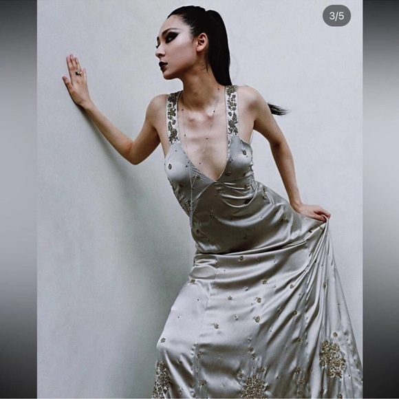 Zara Women’s Satin Dress with Embroidery Limited Edition Size XS NWT Pearl Grey - Picture 2 of 12